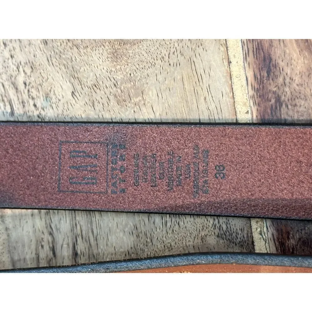 Gap Men's Brown Smooth Leather Metal Buckle Belt Size 36